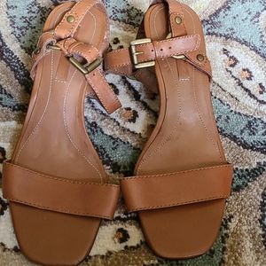 Bandolino leather heels 6.5
